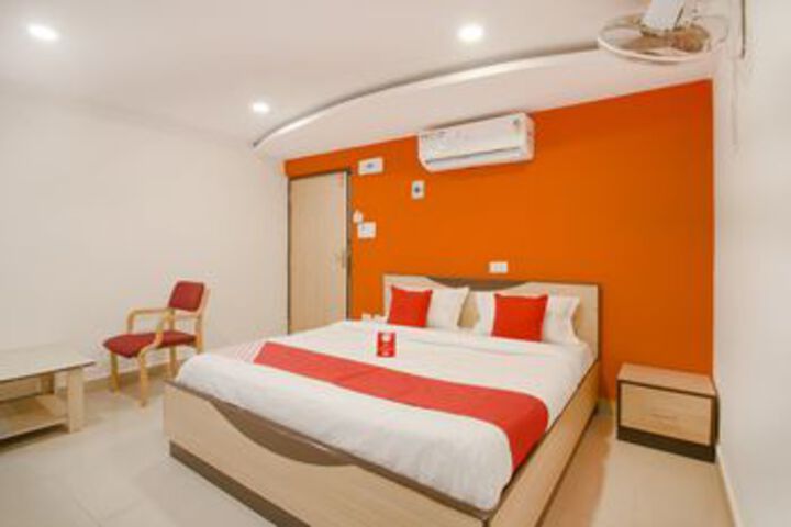 Room 13 of 22