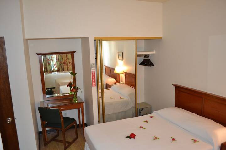 Room 12 of 44