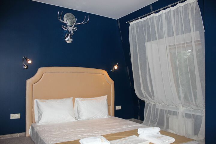 Room 12 of 40