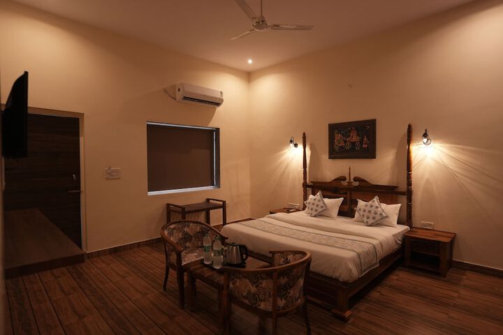 Room 3 of 11