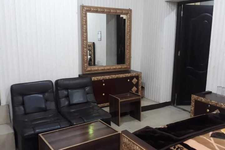 Room 28 of 40