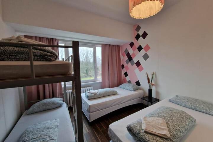 Room 47 of 150