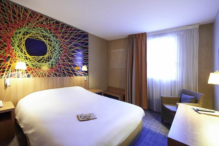 Room 11 of 47