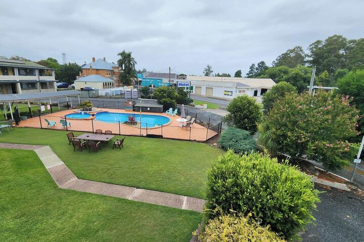 Pool 42 of 63