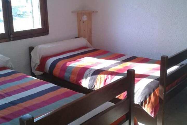 Room 3 of 38