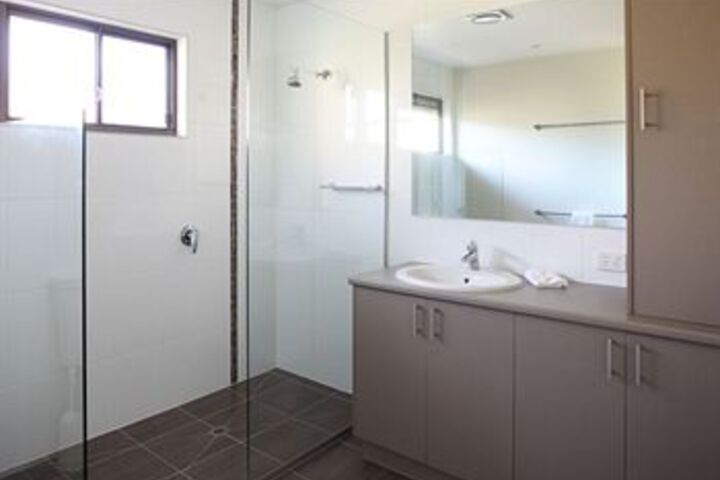 Room 3 of 13
