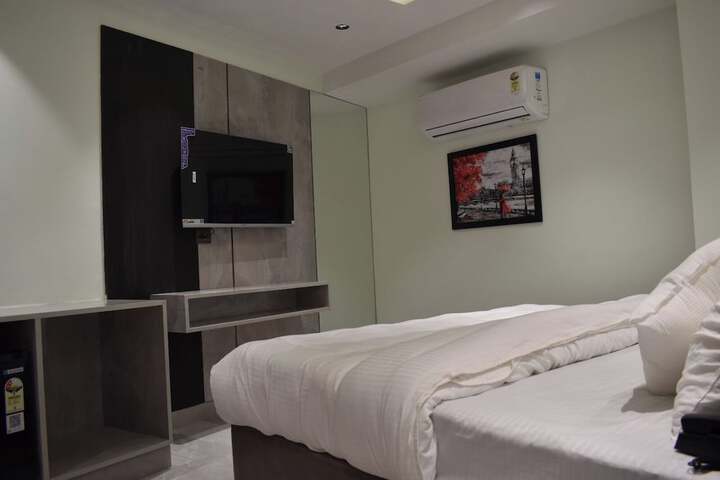 Room 29 of 95