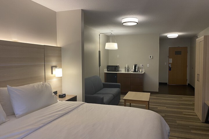 1 King Bed Suite (15 of 24)