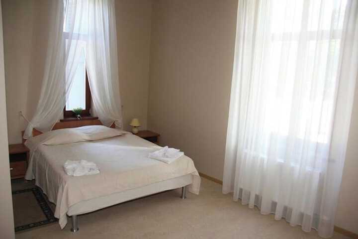 Room 7 of 40