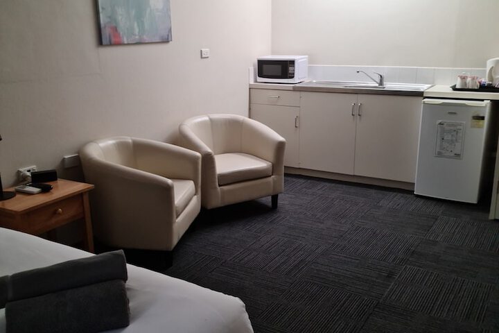 Room 6 of 23