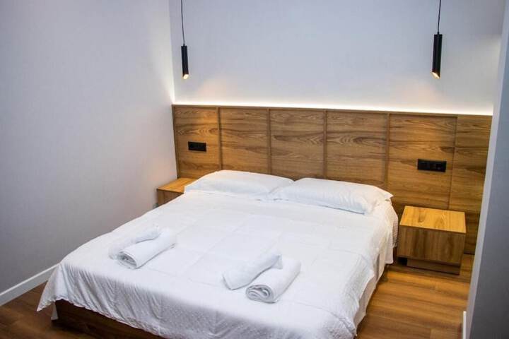 Room 6 of 29