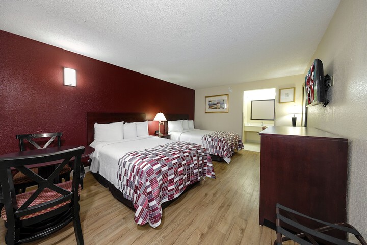 Deluxe 2 Double Beds (5 of 8)
