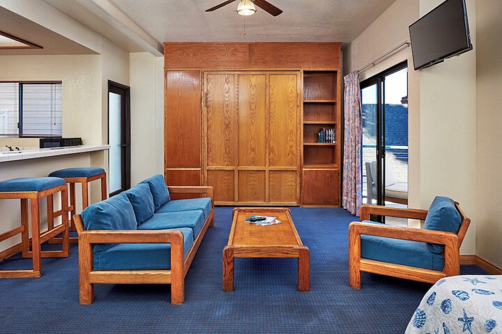 Room 11 of 51