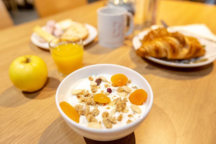 Breakfast/Coffee Service 47 of 50
