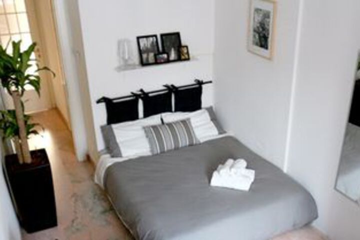 Room 16 of 52