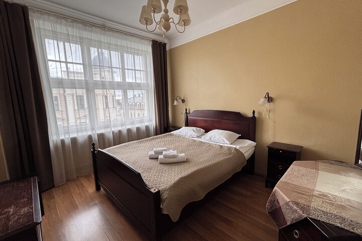 Room 207 of 272