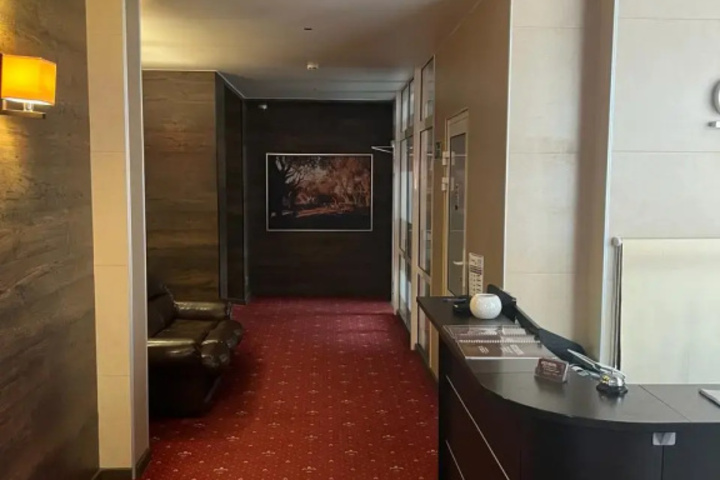 Spa 4 of 9