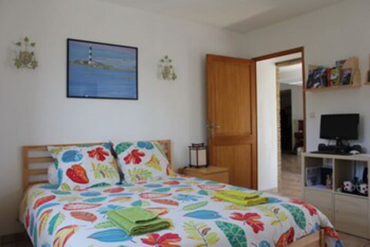 Room 15 of 30