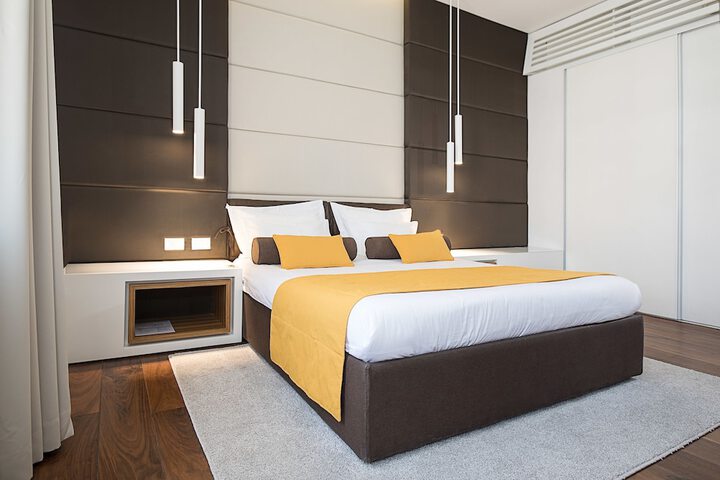 Room 8 of 54
