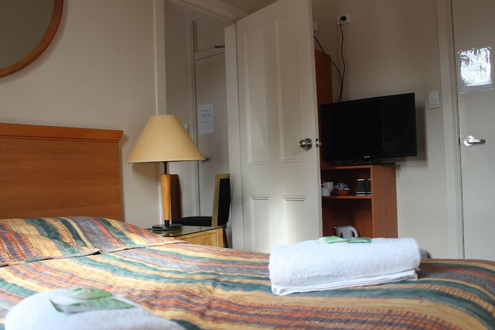 Room 3 of 47