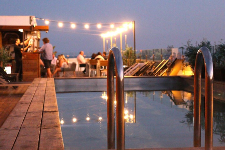 Pool 41 of 75