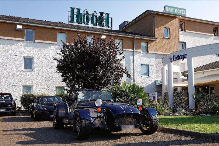 Hotel 27 of 30