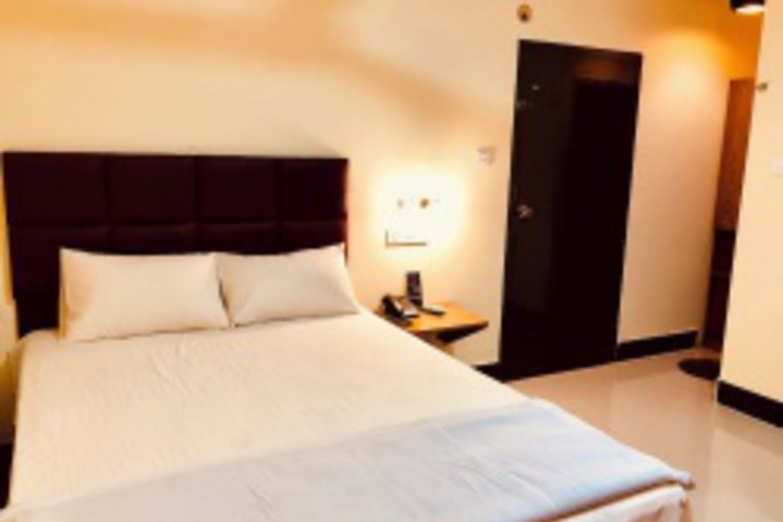 Room 151 of 228