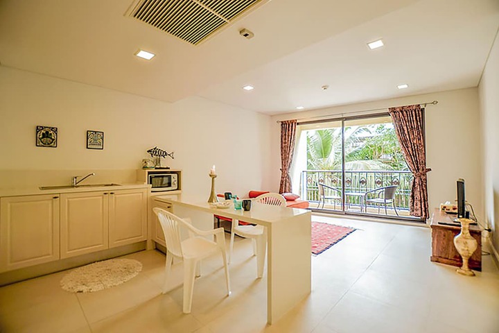 Room 4 of 23