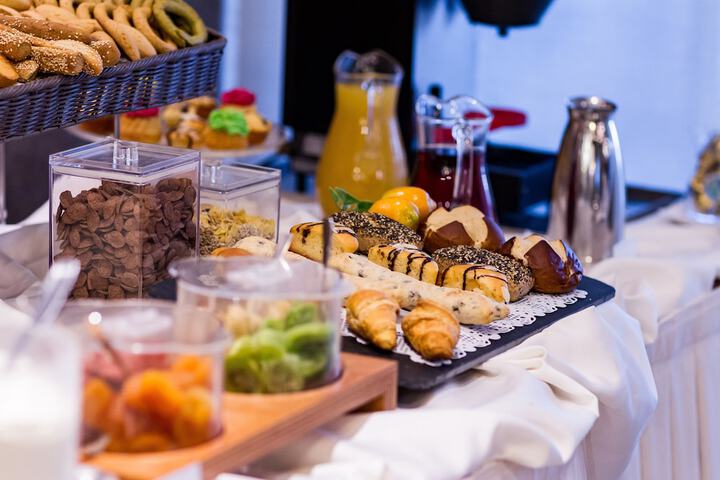 Breakfast/Coffee Service 63 of 84