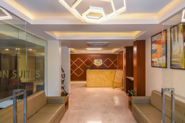 Hotel Interior 4 of 32