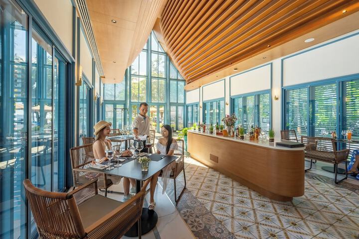 Guest Lobby