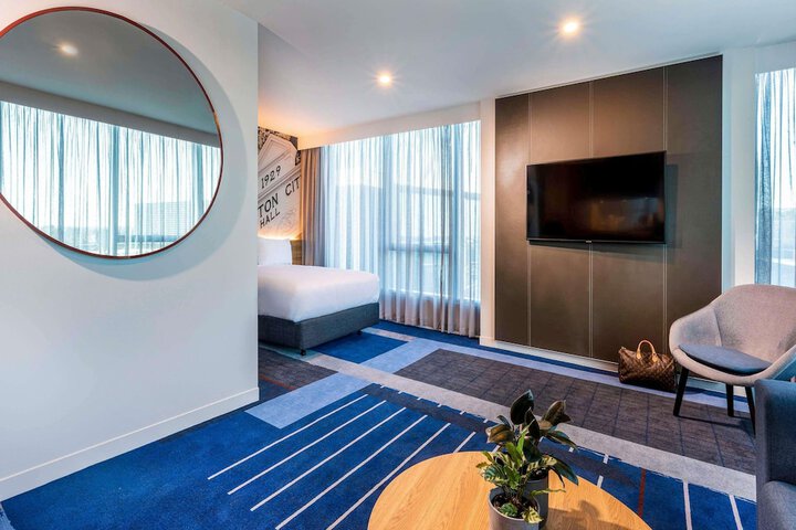 Room 27 of 158