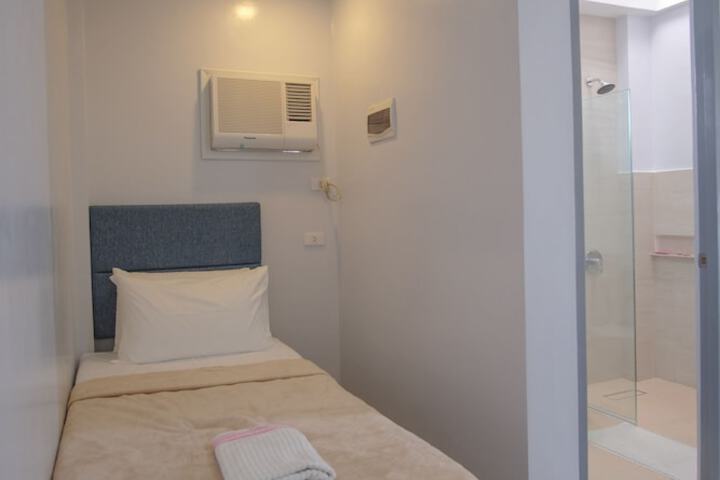 Room 6 of 54