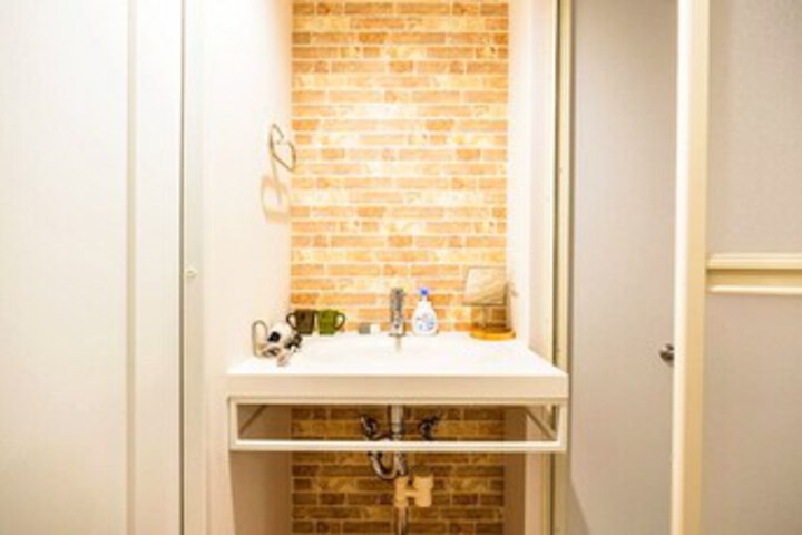 Room 4 of 41
