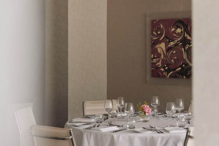 Dining 43 of 66