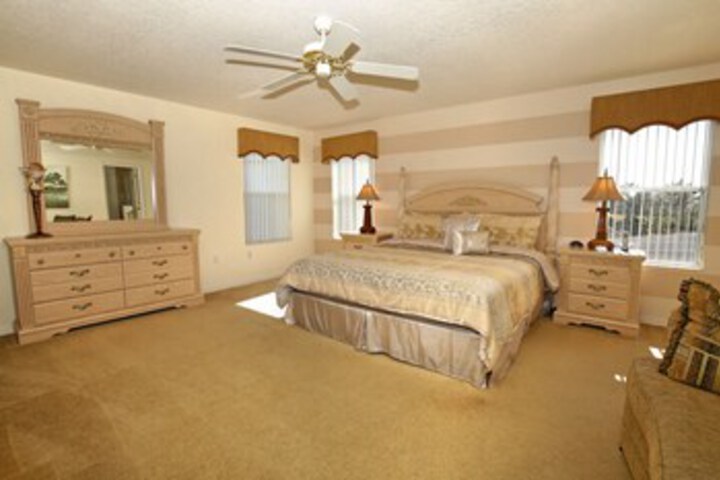 Room 34 of 46