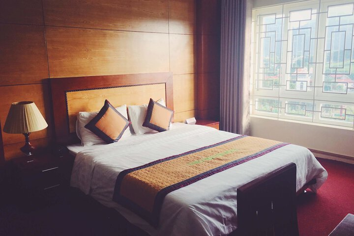 Room 2 of 24