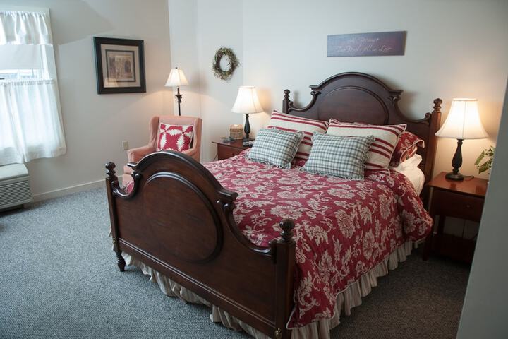 Room 17 of 77