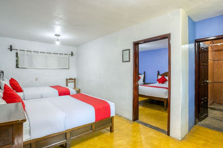 Room 28 of 65