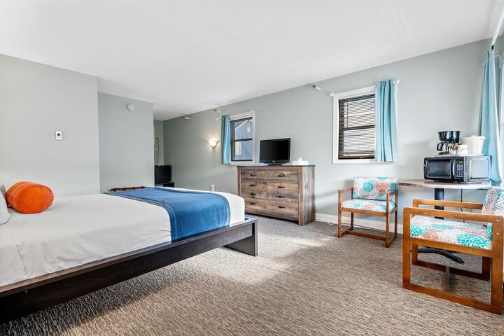 Room 25 of 53