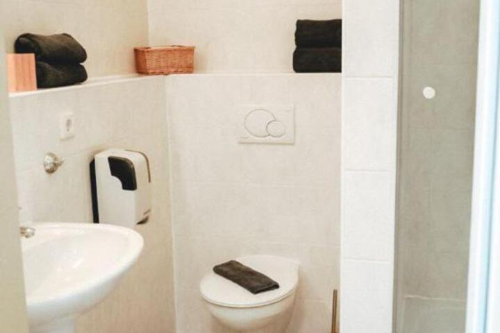General 77 of 100