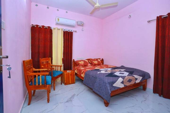 Room 5 of 14