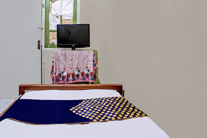 Room 14 of 25