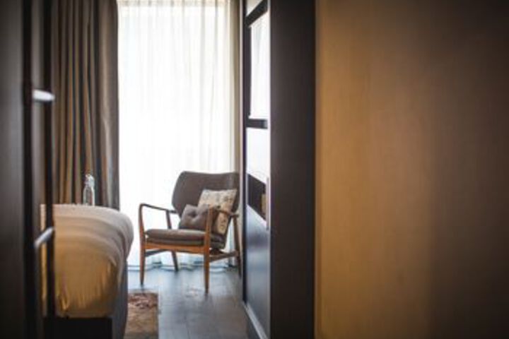 Room 10 of 51