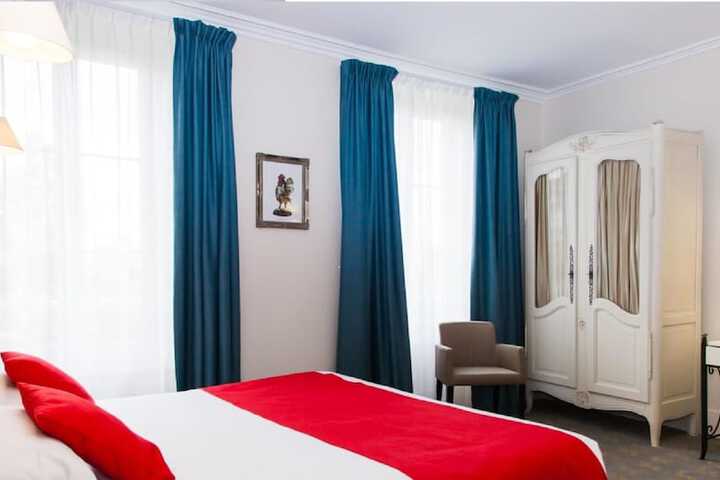 Room 17 of 58