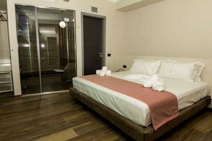 Room 26 of 121