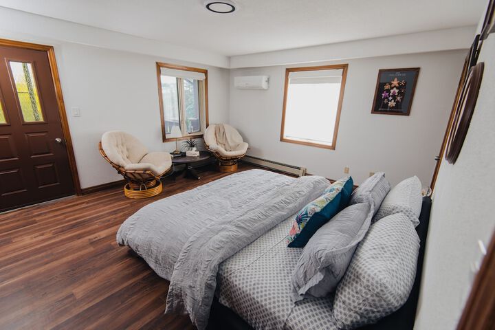 Room 9 of 30