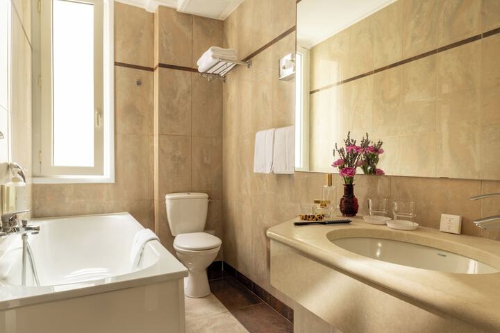 Room 45 of 50