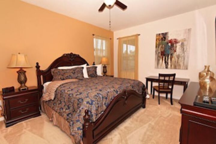 Room 9 of 23
