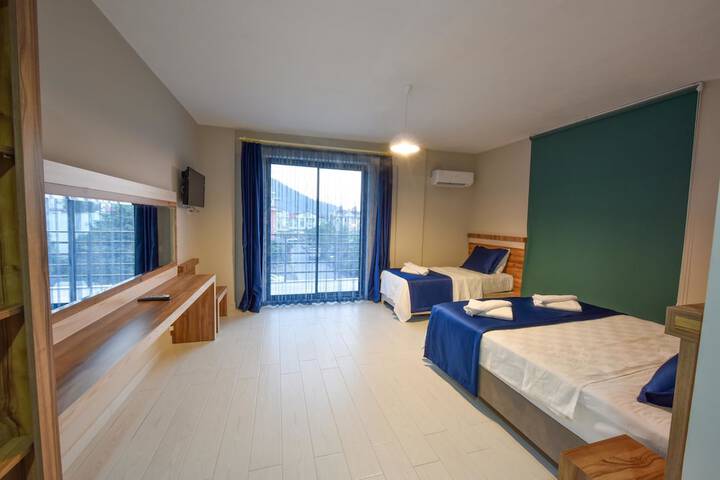 Room 7 of 24